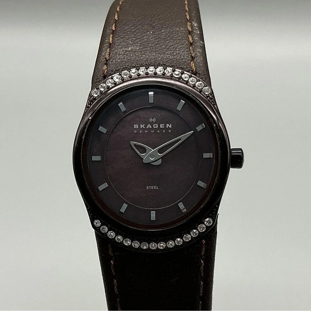Skagen Womens Watch 23mm Brown Dial Crystal Brown Leather 833XSSLALH New Battery